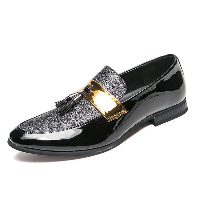 Zapatos de Cuero con Punta Afilada y Estilo Británico