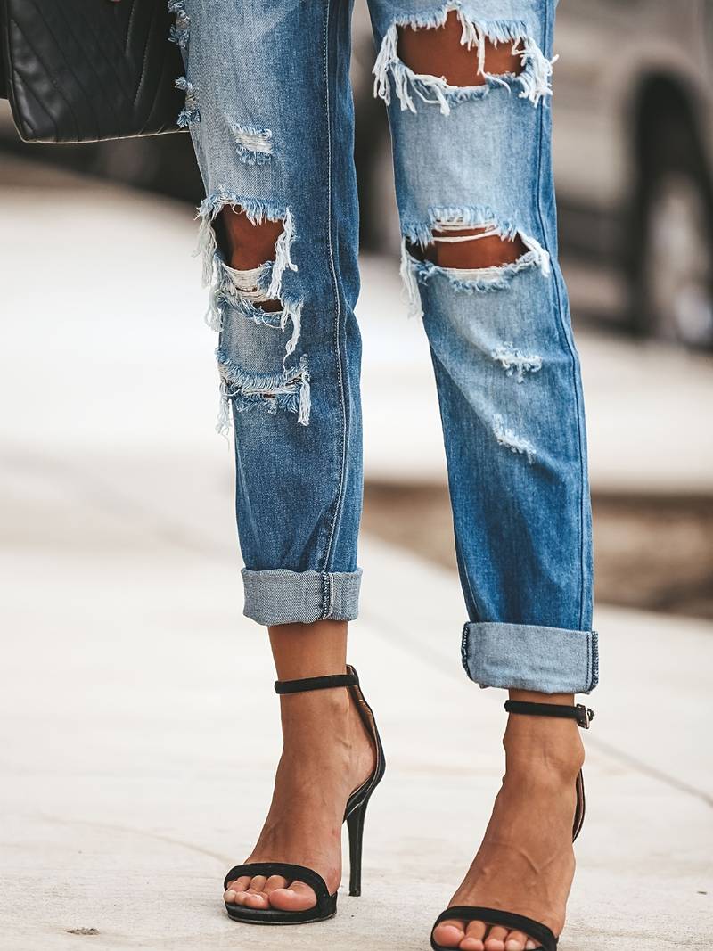 Jeans Rectos Rasgados