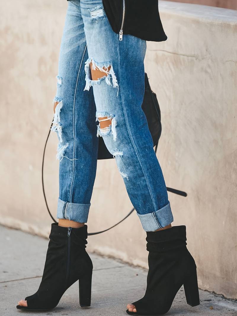 Jeans Rectos Rasgados